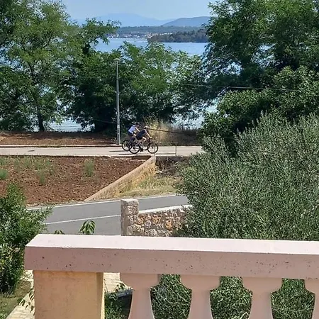 Apartman Kolona