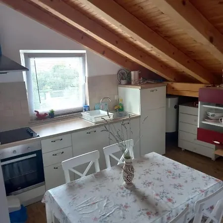 Kolona Apartman