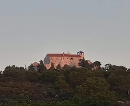 Apartman Kolona