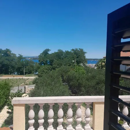 Apartman Kolona Tkon